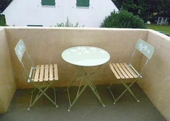 Dans Maison Individuelle Appartement *